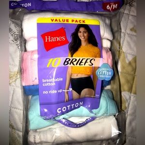 Hanes womens briefs - size 6 (new) opened pkg